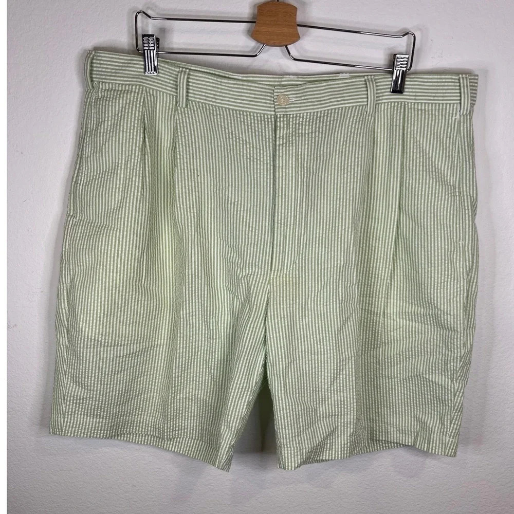 Jos. A. Bank Mens Shorts Pleated Seersucker Striped Green White 42